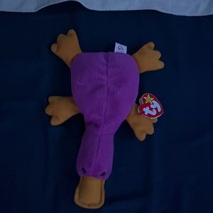 This is a rare 1993 beanie baby from the nine originals